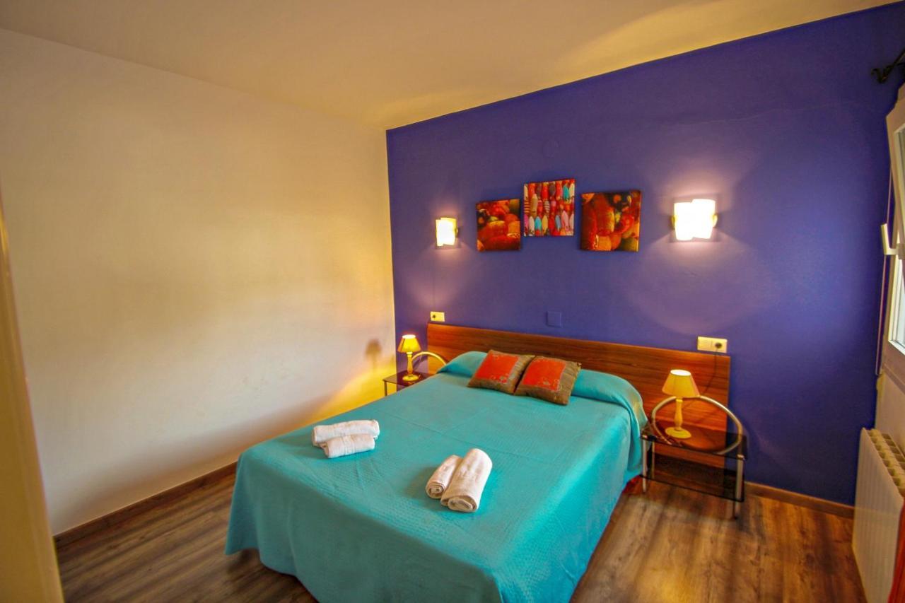 May-10 - Modern, Well-equipped With Private Pool In Villa *