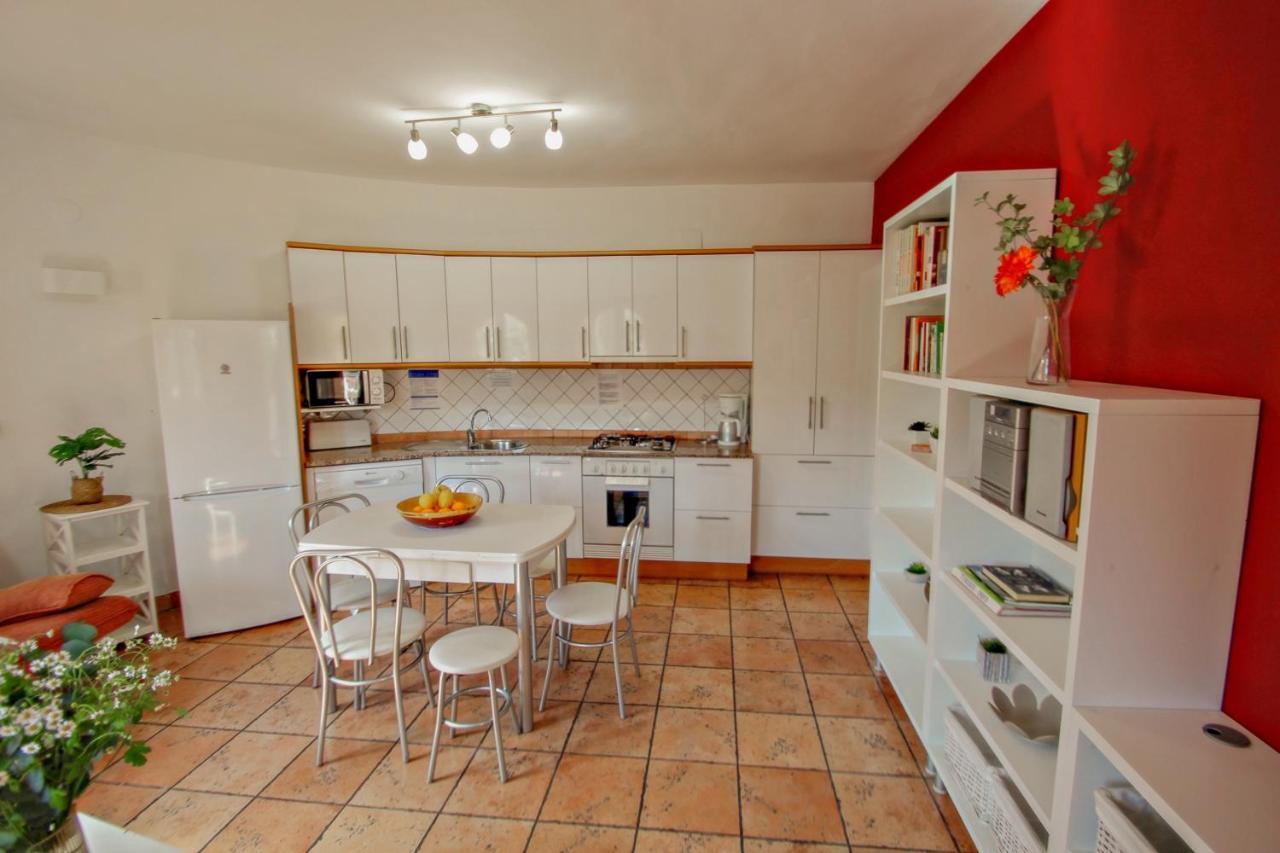 May-10 - Modern, Well-equipped With Private Pool In Benissa